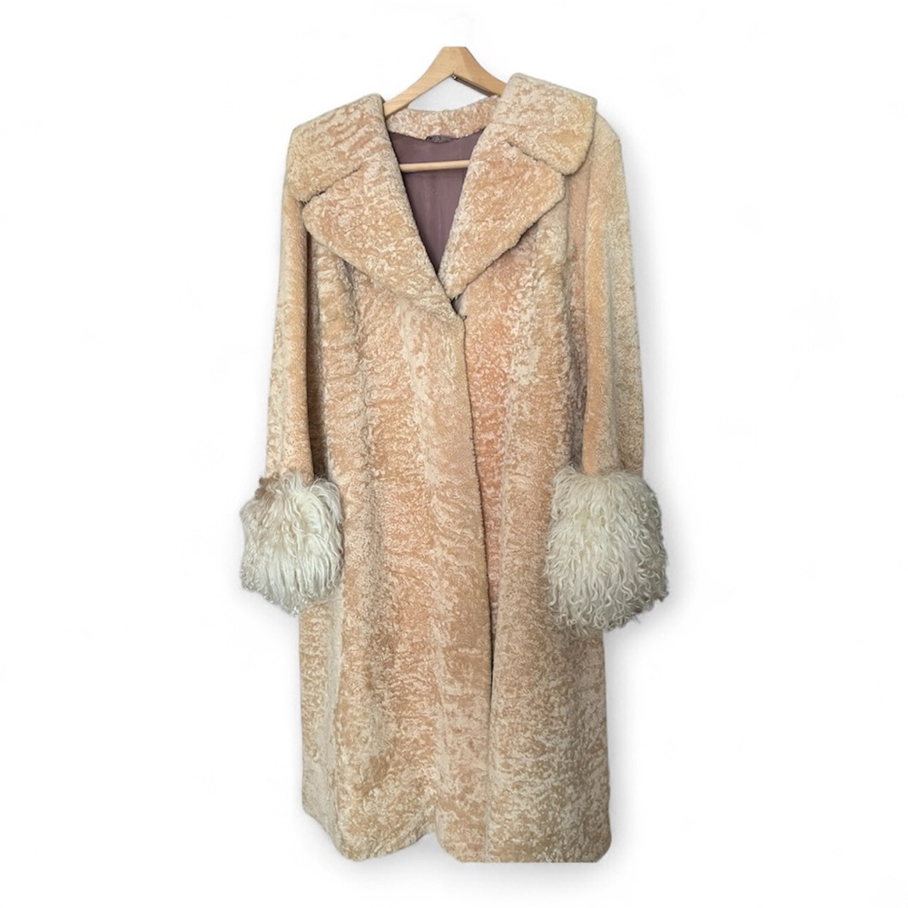 Vintage-Inspired Cream Shearling Trench Coat